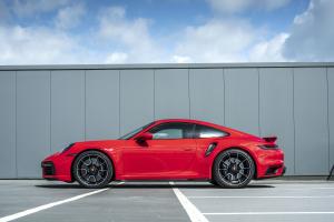 Porsche 911 Turbo S 2020 года  (UK)